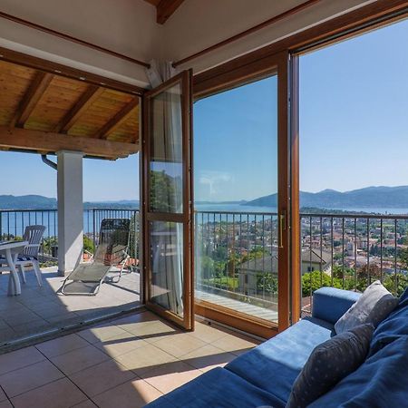 Panoramic'S Loft Apartamento Verbania Exterior foto